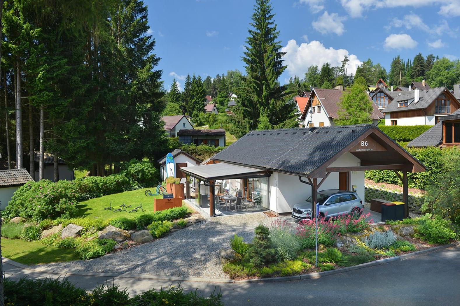 Rekreacni Domek Kobylnice Lipno 伏尔塔瓦河畔利普诺 外观 照片